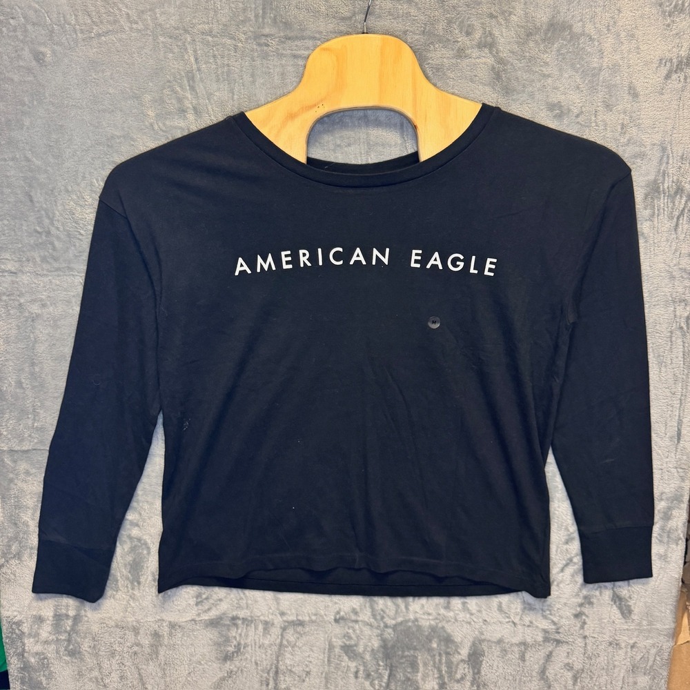 2263 | NWOT American Eagle Staff Graphic Long Sleeve Tee Black Womens M